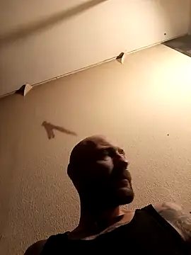 PIercingBoy38 online show from 11.17.25