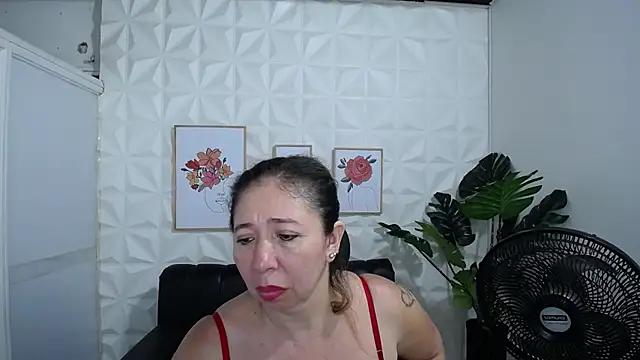 Valentinaa mature online show from 02.08.25