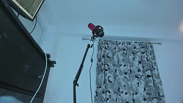 Snapshot of eileen_pinkman chatting on 11.07.25 eileen pinkman online show from 11.07.25