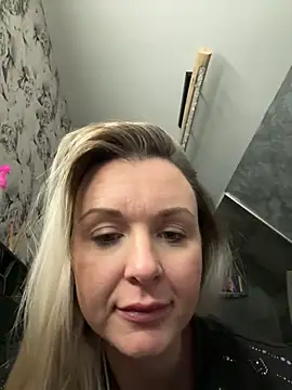 Bella-Tight online show from 02.12.26