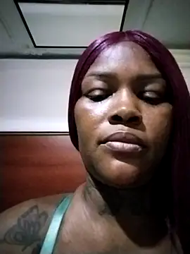 Snapshot of Alissamore3 chatting on 11.10.25 Alissamore3 online show from 11.10.25