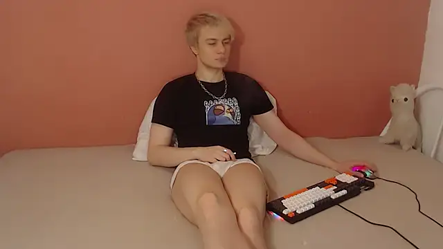 Oliver sweet  online show from 04.02.26