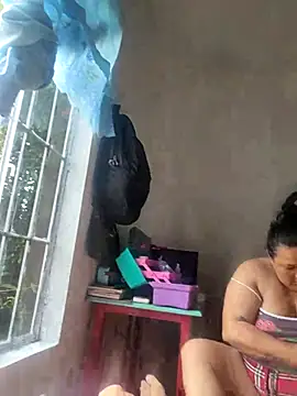 Snapshot of Somospareja1987 chatting on 09.28.25 Somospareja1987 online show from 09.28.25