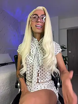 Snapshot of Miss_sagitario chatting on 05.22.26 Miss sagitario online show from 05.22.26