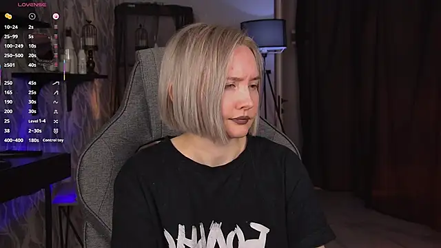 ReiYosimoto online show from 02.04.26