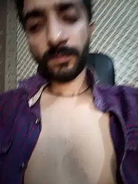 Snapshot of BrownBoy69666 chatting on 10.26.25 BrownBoy69666 online show from 10.26.25