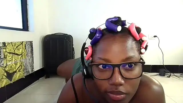 Ashaichious online show from 11.13.25