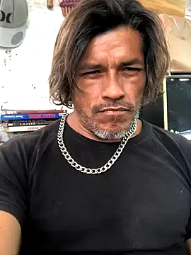 Snapshot of kvr27 chatting on 10.11.25 kvr27 online show from 10.11.25