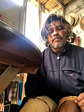 Snapshot of kvr27 chatting on 10.25.25 kvr27 online show from 10.25.25