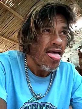 Snapshot of kvr27 chatting on 11.10.25 kvr27 online show from 11.10.25