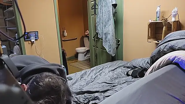 leahcimnikral online show from 12.15.25