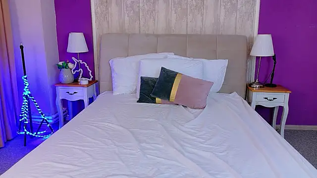 Snapshot of BrianaJoy chatting on 02.12.26 BrianaJoy online show from 02.12.26