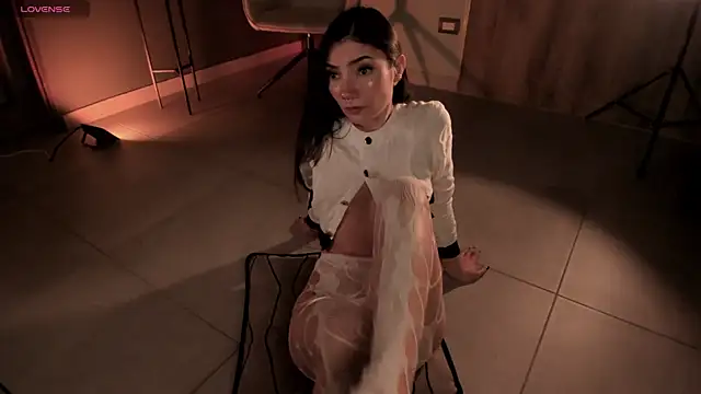 AmyArmstrong online show from 02.26.25