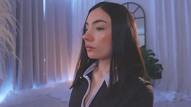 AmyArmstrong online show from 11.23.25