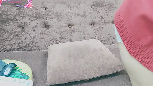 Sophie Secret online show from 11.19.25