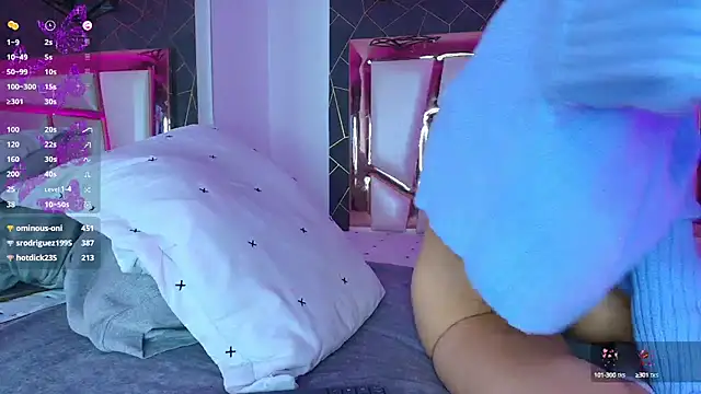 Annie Swan online show from 03.13.25