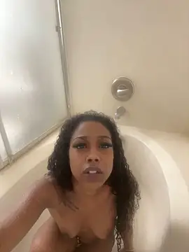 mismialove online show from 12.15.25