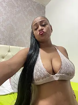 Snapshot of sofia_xxx02 chatting on 02.14.25 sofia xxx02 online show from 02.14.25