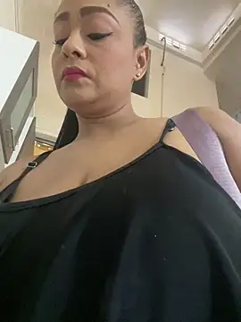 Snapshot of sofia_xxx02 chatting on 10.10.25 sofia xxx02 online show from 10.10.25