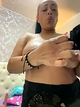 sofia xxx02 online show from 12.18.25