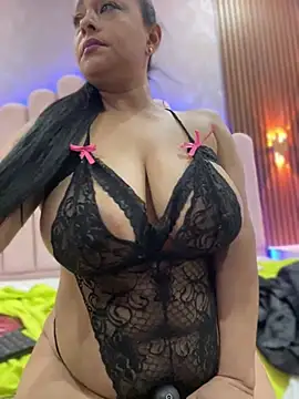 Snapshot of sofia_xxx02 chatting on 04.27.26 sofia xxx02 online show from 04.27.26