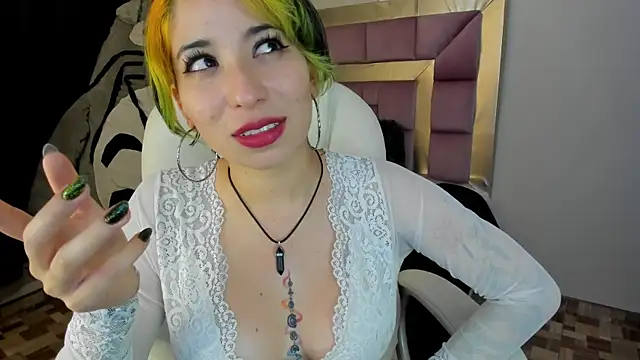 Laughing Naty online show from 12.04.24