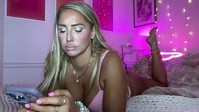 Fitnessbabe69 online show from 01.18.26