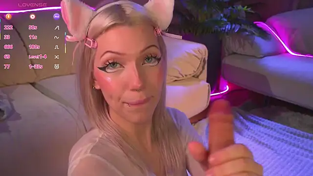 Wildneck online show from 10.14.25