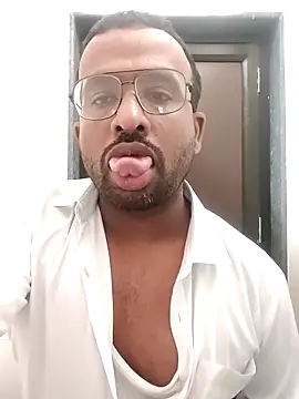 Snapshot of Sammy6432 chatting on 10.10.25 Sammy6432 online show from 10.10.25