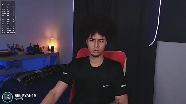 Snapshot of bigryann23 chatting on 10.14.25 bigryann23 online show from 10.14.25