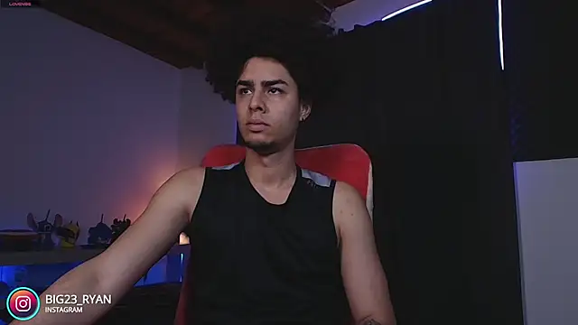 Snapshot of bigryann23 chatting on 10.14.25 bigryann23 online show from 10.14.25